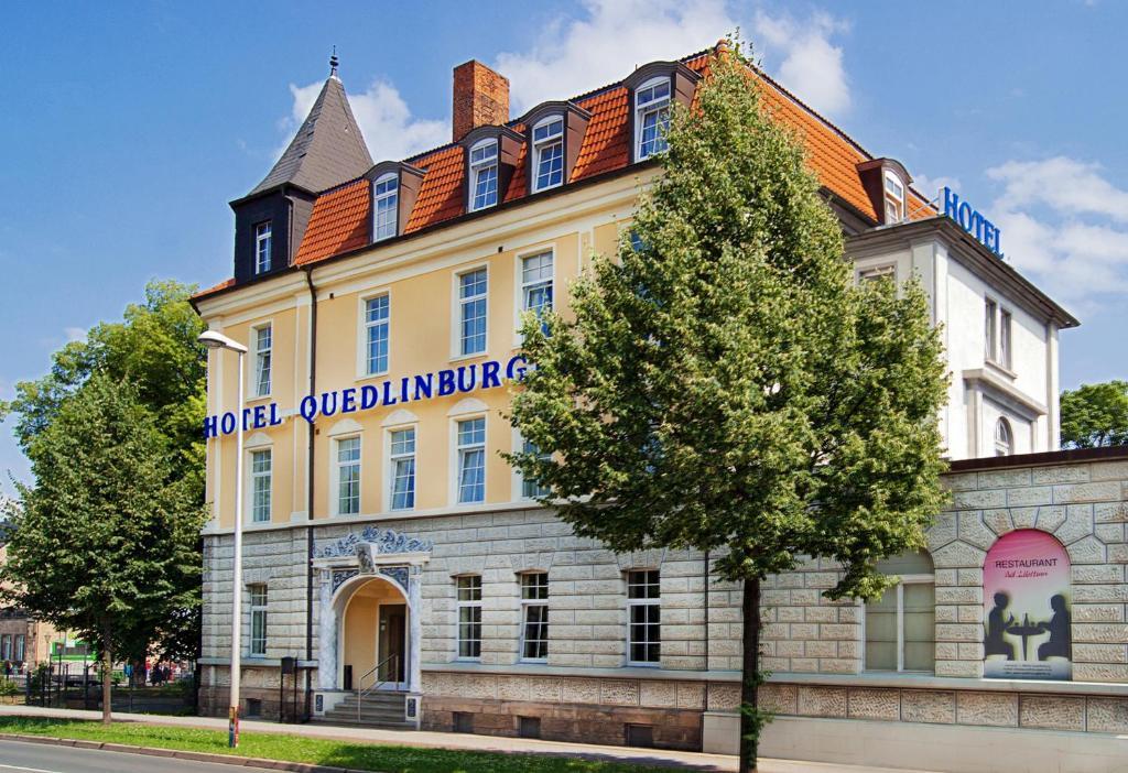 Regiohotel Quedlinburger Hof Кведлинбург Экстерьер фото